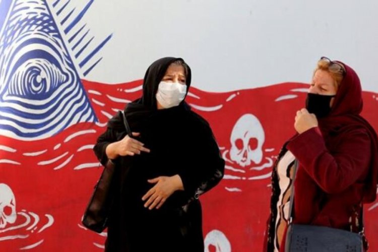 İran'da son 24 saatte 419 kişi Kovid-19'dan hayatını kaybetti