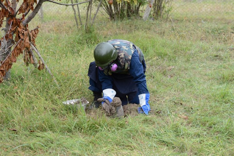 Ermenistan'ın Terter'e attığı yasaklı fosforlu top mermisi imha edildi