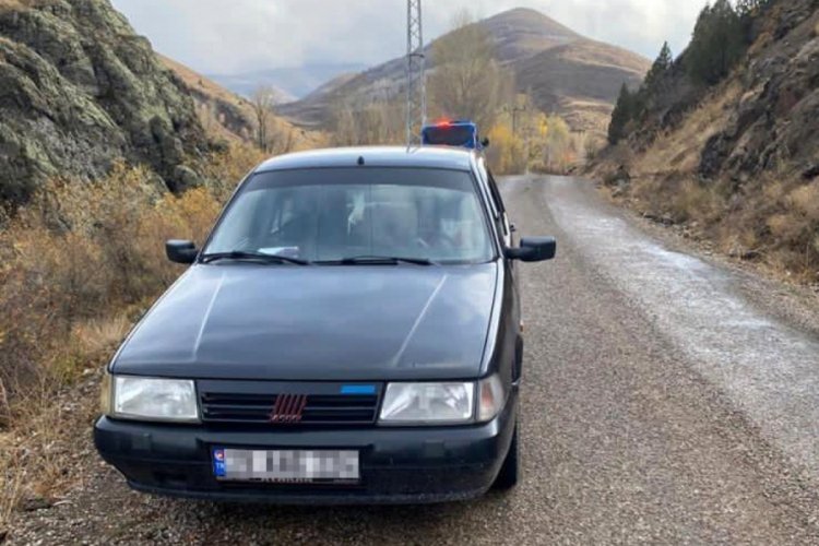 Otomobilinin içinde silahla öldürüldü