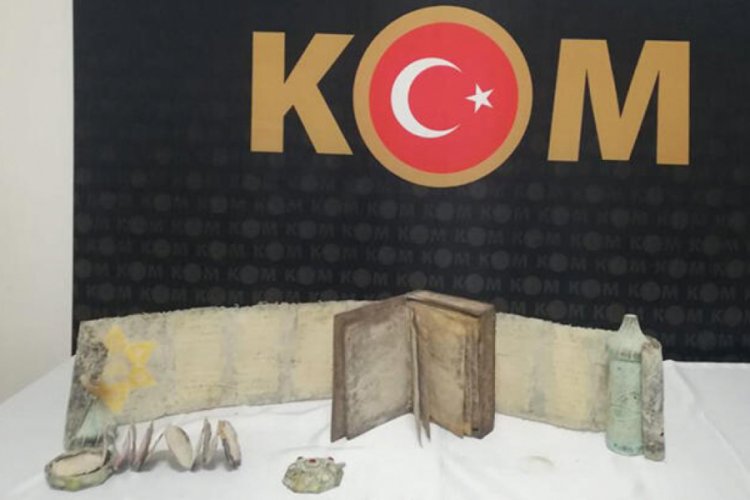 İbranice yazılı Tevrat ele geçirildi