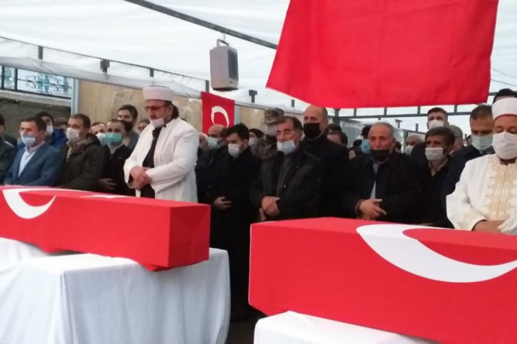 Hain saldırıda şehit düşen işçiler toprağa verildi