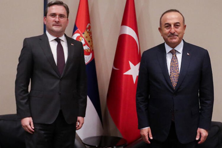 Bakan Çavuşoğlu'ndan peş peşe kritik görüşmeler