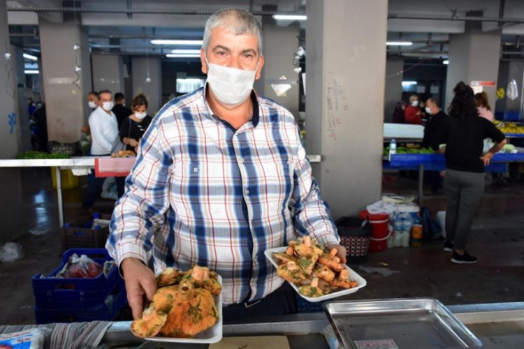 Tezgahlardaki yerini alan çıntar mantarı çıkar çıkmaz tükendi