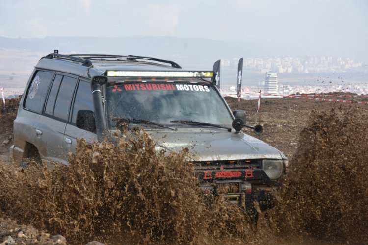 Bursa'da offroad etkinliğinden elde edilen gelir, SMA hastası Eda'ya bağışlanacak