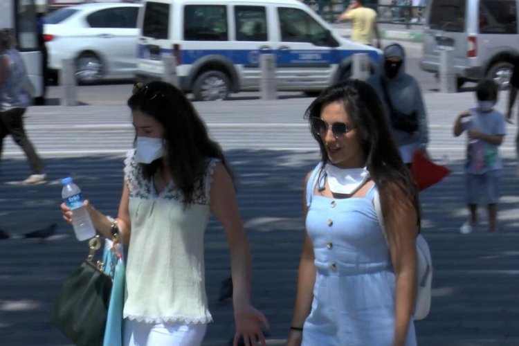 Türkiye'de son 24 saatte 2483 yeni hasta!