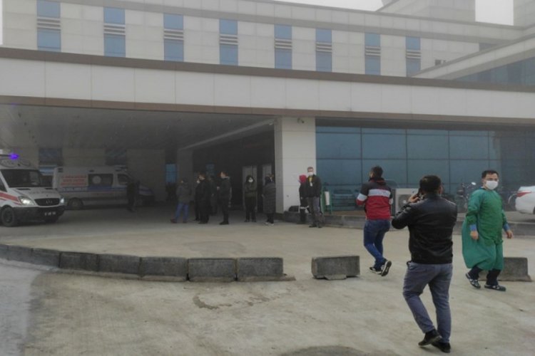 Hastanede yangın: Acil servis tahliye edildi