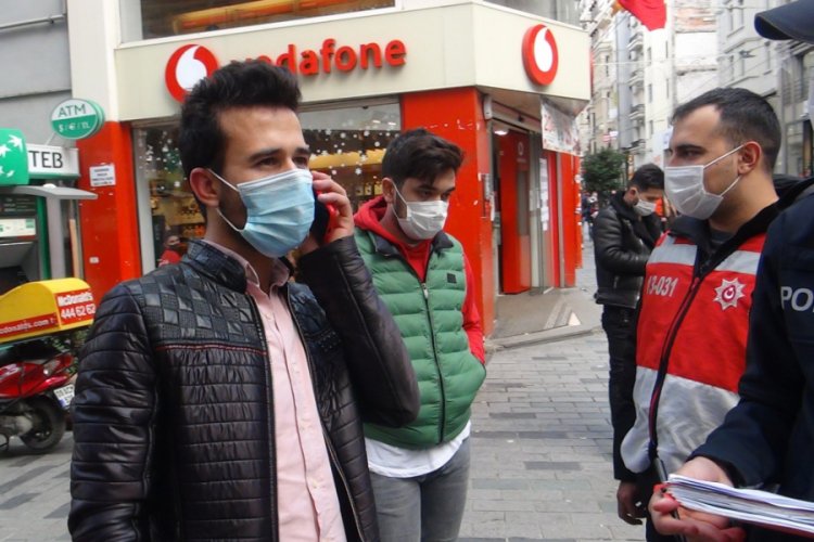 Maske takmadı, ceza yememek için polis ağabeyini aradı