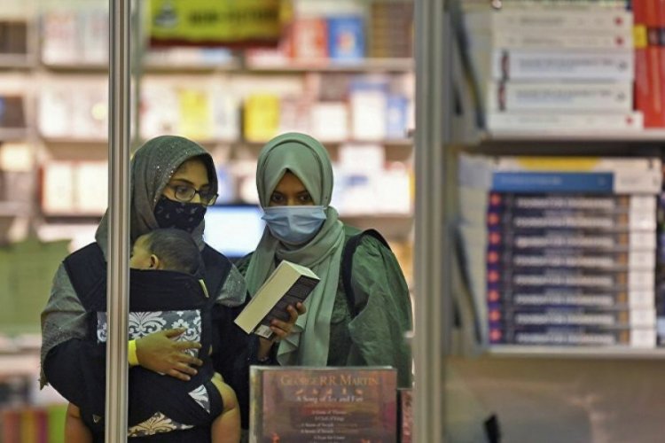 BAE'de alkol tüketimi ve evli olmayan çiftlerin birlikte yaşamaları serbest hale getirildi