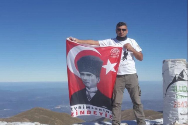 Bursa'da Uludağ'ın zirvesinde Atatürk'ü andılar
