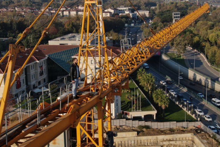Bursa'da 80 metre yüksekte Ata'ya saygı