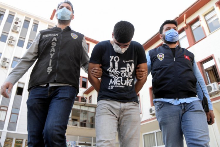 Sahte 'uzman çavuş' dolandırdığı kişilere yemek ısmarlatmış