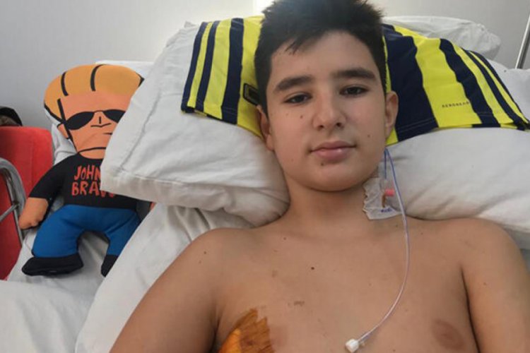 Enkazdan 10 saat sonra çıkarılan Günay Özışık hayata tutundu