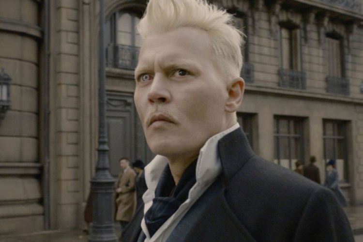 Johnny Depp filmden kovuldu ama yine de 10 milyon dolar alacak