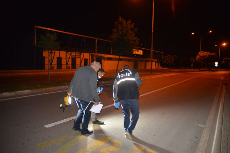 Sokak ortasında silahlı kavga: 2 yaralı