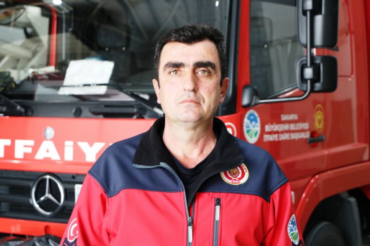17 Ağustos 1999'da enkazdan çıkarılmıştı, İzmir depreminde can kurtardı