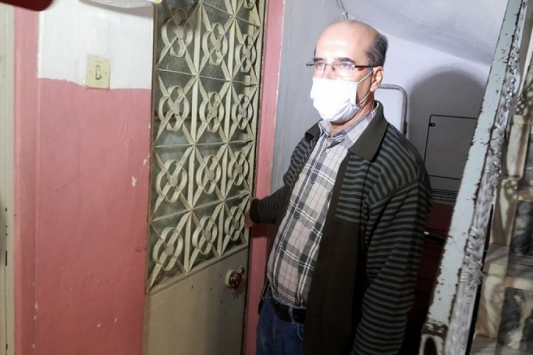 Bursa'da badana bahanesiyle anahtarı alıp evlerine yerleşen kiracılarını çıkaramıyorlar
