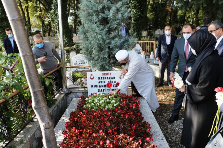 Şehit Kaymakam Safitürk mezarı başında anıldı