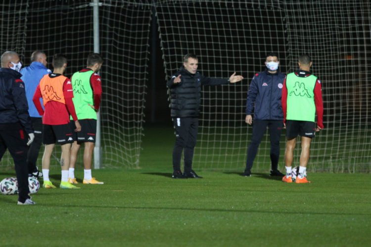 Ersun Yanal, Antalyaspor ile ilk antrenmanına çıktı