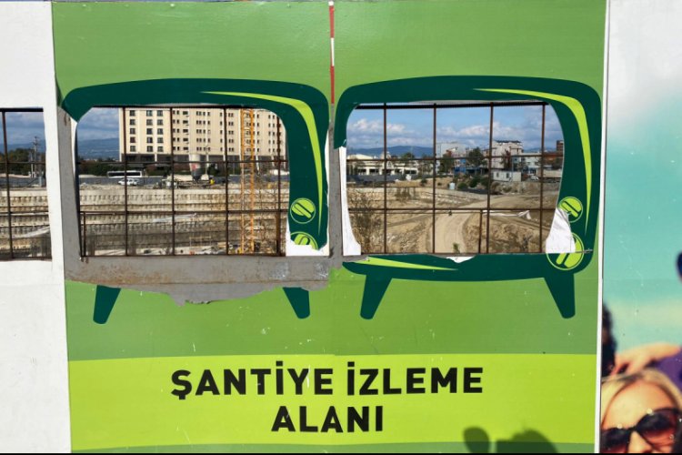 Garip alışkanlıklarda bugün... Bursa'da 'Şantiye İzleme Alanı' ilgi odağı (ÖZEL HABER)