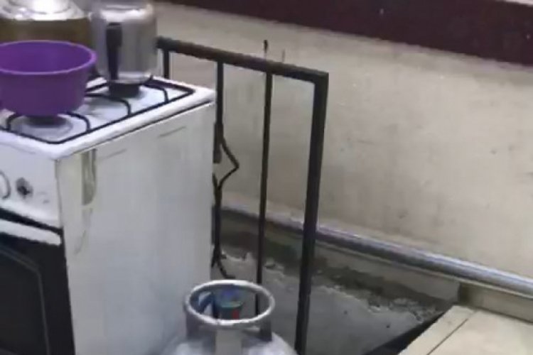 Kokoreççiden girilen gizli pavyona polis baskını