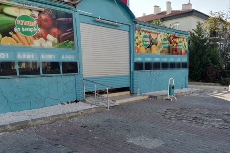 Mesai arkadaşı kadını bıçaklayarak öldürdü
