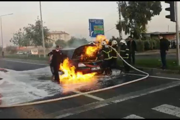 Yangına müdahale eden itfaiye erleri ölümden döndü
