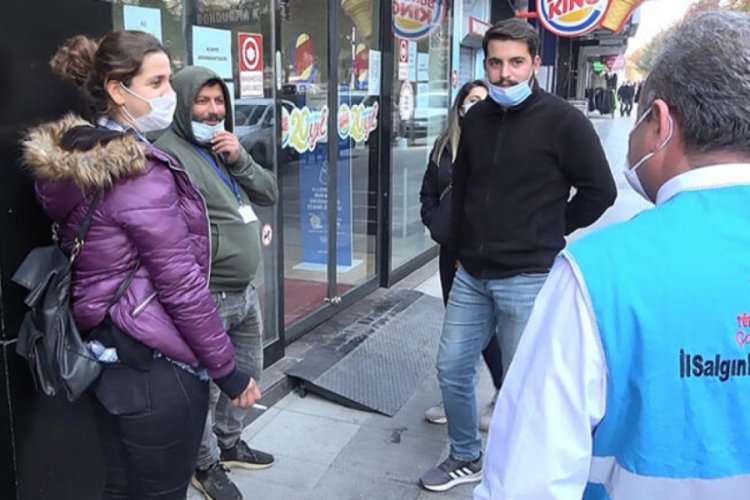 Başkan yardımcısı: Delikanlı, 900 liran var mı?