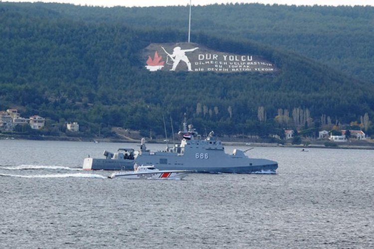 Mısır savaş gemileri Çanakkale Boğazı'ndan geçti