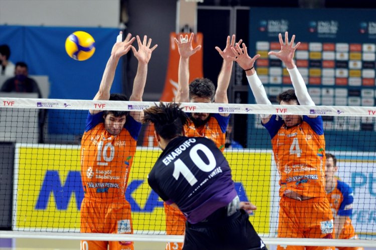 Afyon Belediye Yüntaş: 1- İnegöl Belediyespor: 3