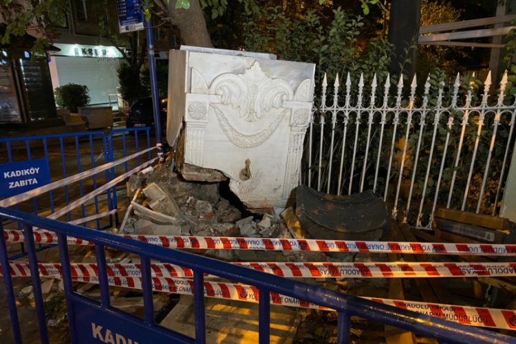 Bağdat Caddesi'nde tarihi çeşme kazada zarar gördü