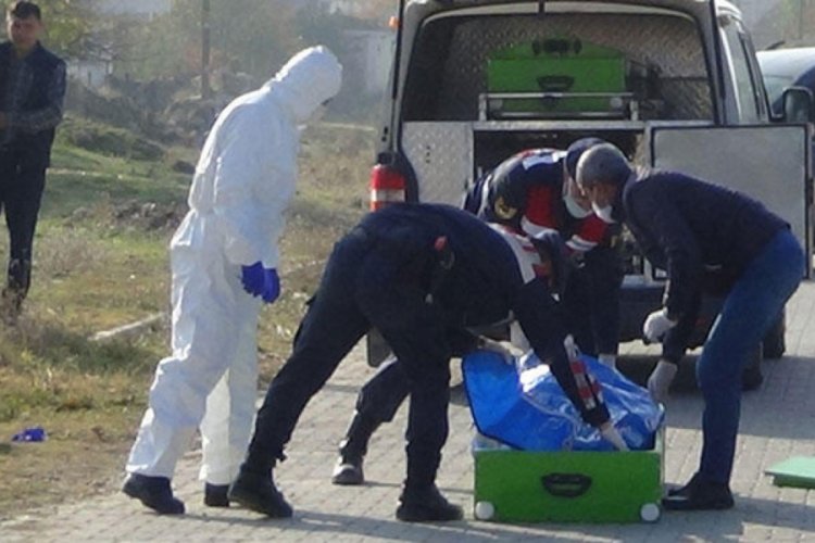 Sokak ortasında kan donduran ölüm