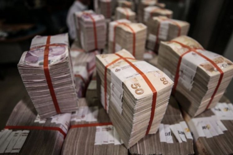 Bütçe ekimde 4.9 milyar lira açık verdi