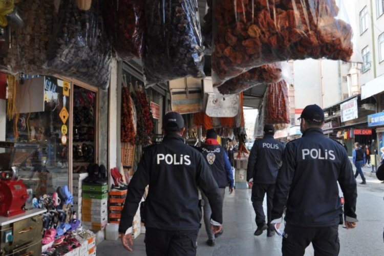 Corona virüs yasakları camilerden anonsla duyuruldu
