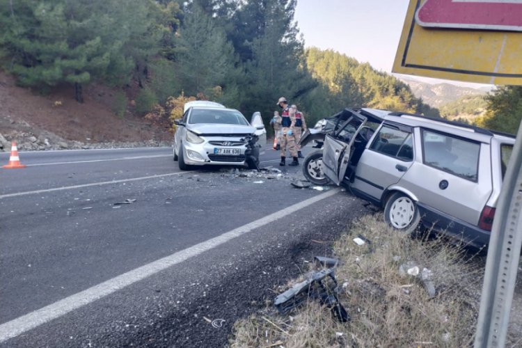 Kablo hırsızları trafik kazasında yakalandı