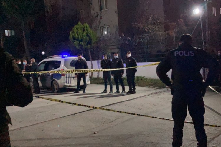Arnavutköy'de silahlı saldırı: 2 yaralı