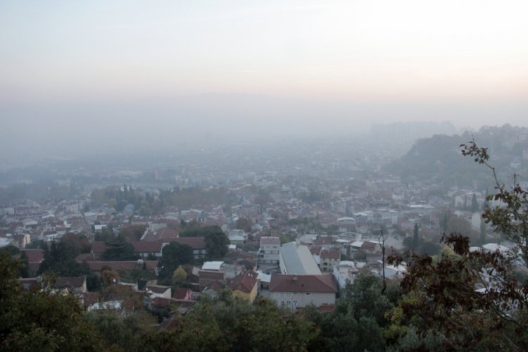 Bursa sis altında kaldı