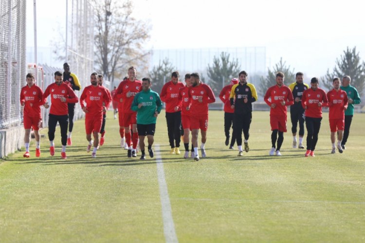 Sivasspor, Karagümrük maçının hazırlıklarını sürdürüyor