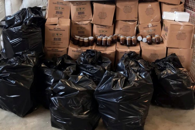 Adana'da 1 ton 28 gram cinsel içerikli sahte macun ele geçirildi