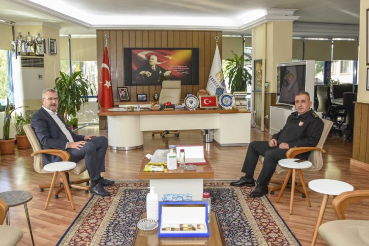 Bursa Karacabey Belediye Başkanı Özkan'a Albay Çekiç'ten iade-i ziyaret