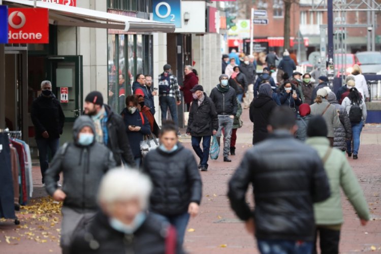 Almanya'da son 24 saatte 23 bin 648 korona virüs vakası