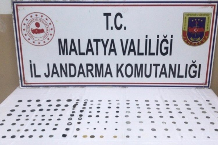 181 parça tarihi eser ele geçirildi