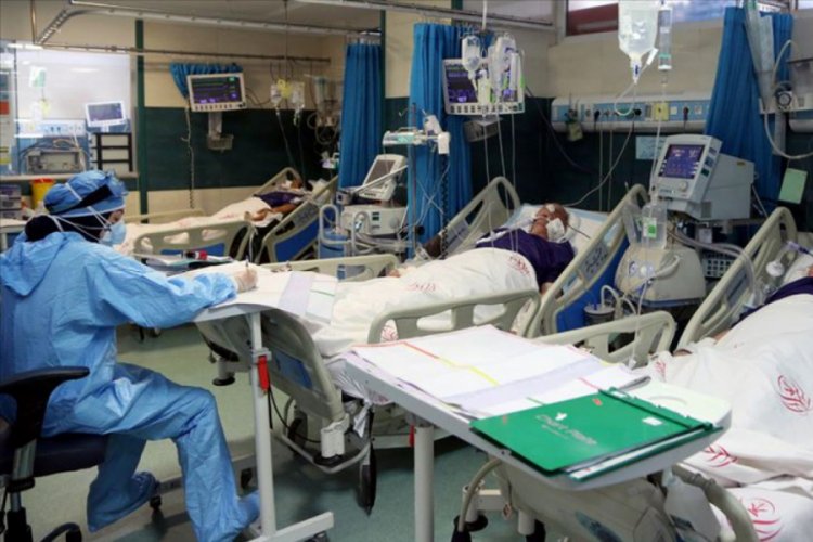 İran'da son 24 saatte 479 kişi Kovid-19'dan hayatını kaybetti