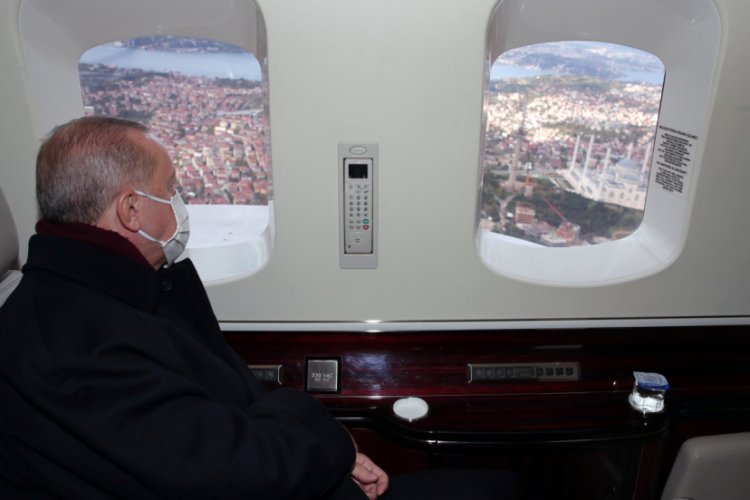 Cumhurbaşkanı Erdoğan, Çamlıca'da helikopterle incelemede bulundu