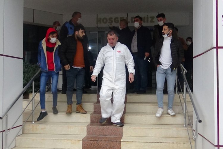 Vaka almaya giden ambulans şoförünü yolda darp ettiler