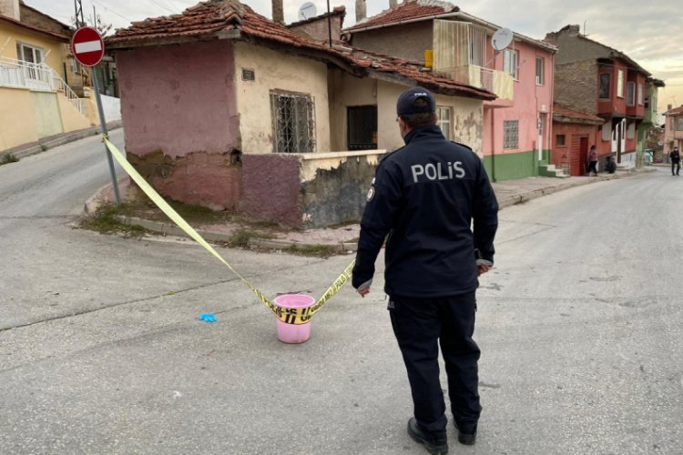 Kardeşi tarafından defalarca bıçaklanan abla yaşam mücadelesi veriyor