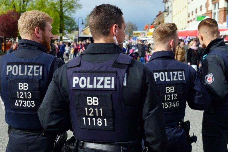 Berlin'de bir kişi 'insan eti yemek' şüphesiyle gözaltına alındı