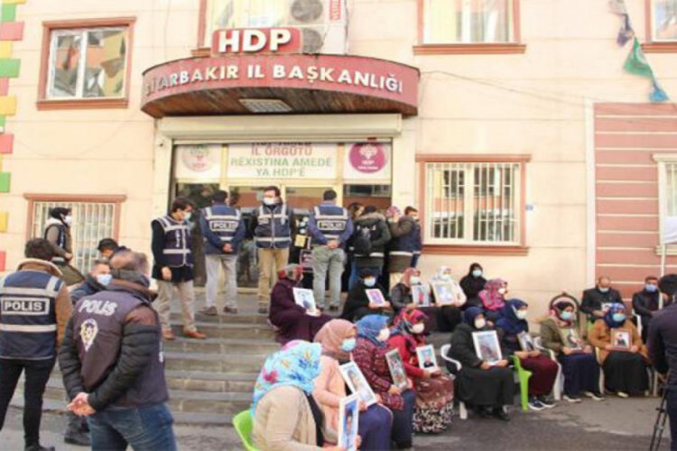 HDP önündeki eylemde 446'ncı gün; aile sayısı 176 oldu