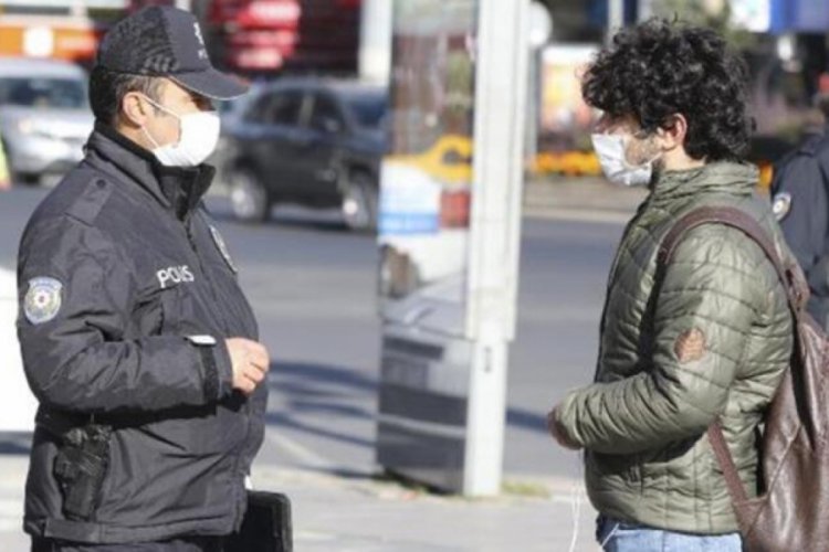 Ankara'da kısıtlama öncesi meydanlarda sakinlik