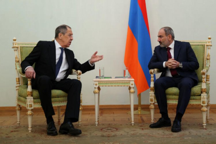 Lavrov'dan Paşinyan'a: Rusya, Dağlık Karabağ'daki insani sorunlara çözüm bulma konusuna bağlılığını koruyor