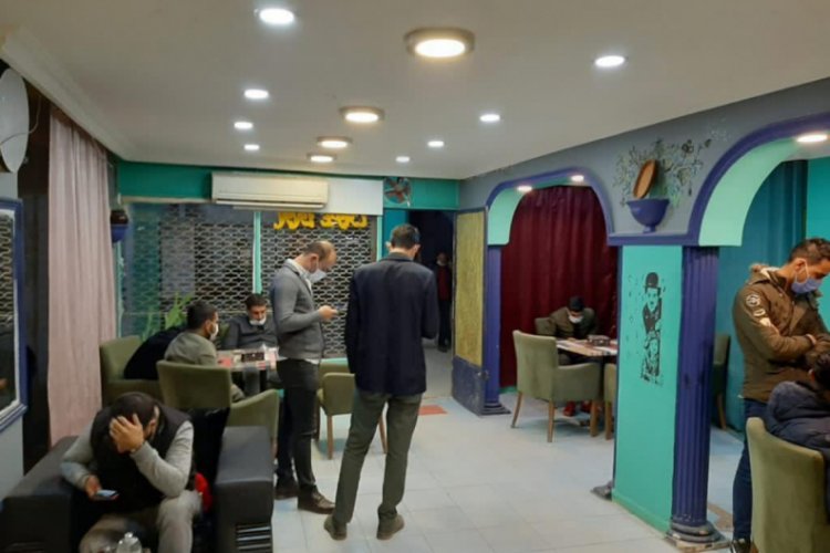 Kısıtlamayı ihlal eden 3 işletmedeki 54 kişiye 73 bin 800 TL ceza uyguladı